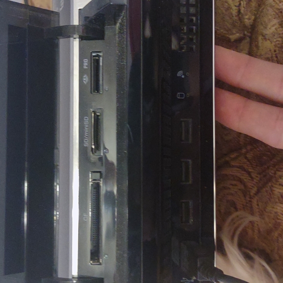 Original Playstation 3, 4 ports Infront trap door on top/front. - Picture 3 of 11